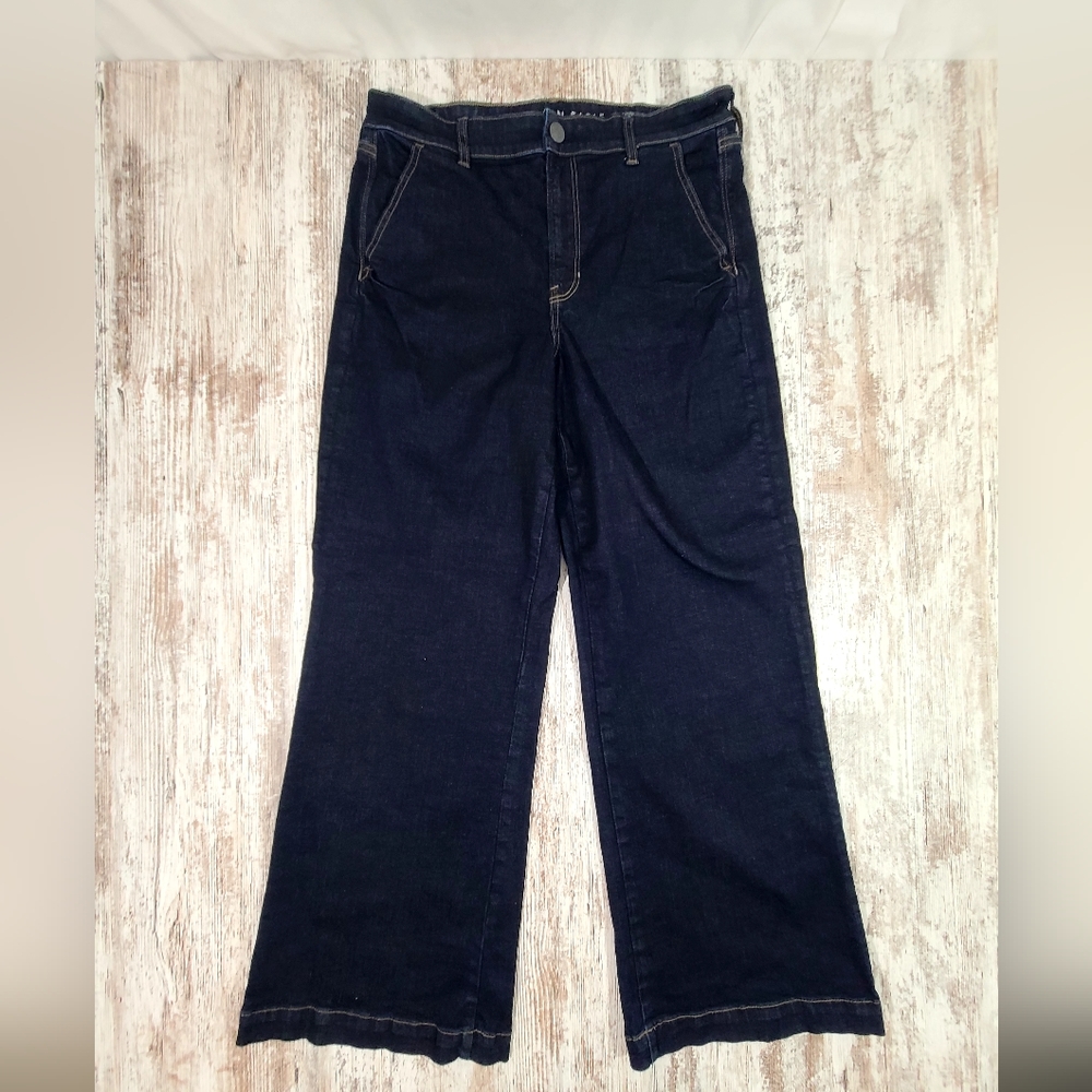 Women's American Eagle wide leg cotton blend jeans dark wash size 14 EUC